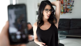 Clavando A Mi Madrastra Antes Del Divorcio – (Plowing My Stepmom Before The Divorce) – PervMom