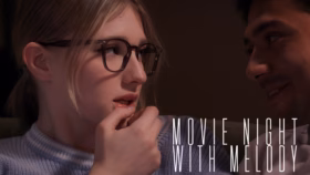 Noche De Película Con Melody – (Movie Night with Melody) – Missax